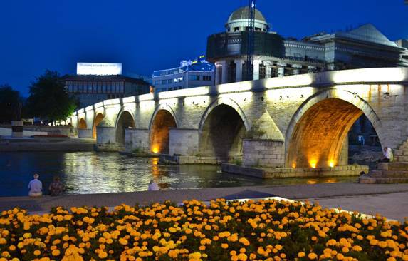ÜSKÜP GECE HAYATI